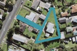 5A Wallace Road, Mangere Bridge, Auckland