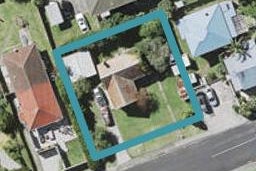 1 Bardia Street, Belmont, Auckland