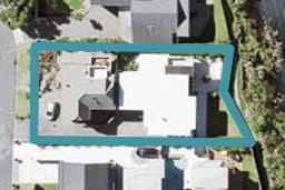 2/133 Churchill Road, Rothesay Bay, Auckland