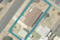 213 Lincoln Road, Whangamata