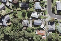 12A Thuja Street, Green Bay, Auckland