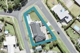 10 Crown Road, Tindalls Beach, Whangaparaoa