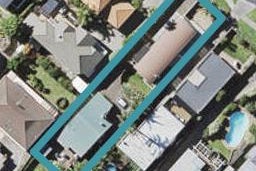 2/43 Castor Bay Road, Castor Bay, Auckland