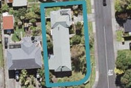 2/2 Manhattan Heights, Glendene, Auckland