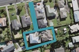 2/113 Coronation Road, Hillcrest, Auckland