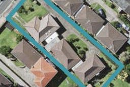 2/20 Shakespeare Road, Milford, Auckland