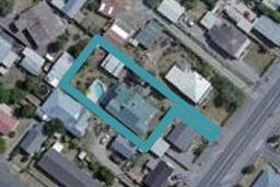 240 High Street South, Carterton