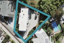 27A Sunset Road, Totara Vale, Auckland