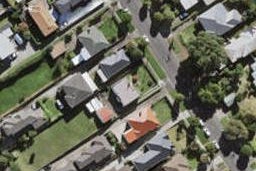 2/11 Hayr Road, Three Kings, Auckland