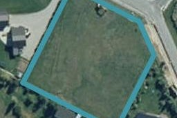 49 Alice Burn Dr, luggate, luggate