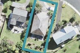 5 John Dee Crescent, Red Beach, Red Beach