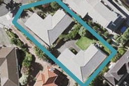 2/27 Bronte Place, Somerville, Auckland