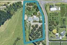 2 Gasson Lane, Pyes Pa, Tauranga