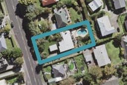 137 Glenfield Road, Hillcrest, Auckland