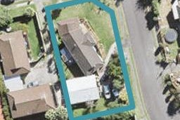 32 Topliss Drive, Northcross, Auckland
