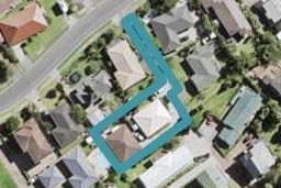 31 Taupiko Place, Green Bay, Auckland