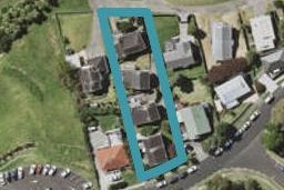 4/13A Kitewao Street, Northcote, Auckland
