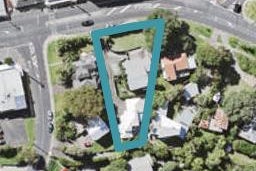 2/552 Beach Road, Rothesay Bay, Auckland