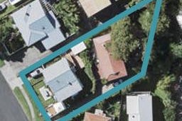 2/12 Cassino Street, Bayswater, Auckland