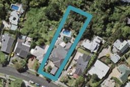 15 Blackett Crescent, Meadowbank, Auckland