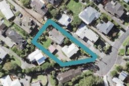 33 KITEROA TCE, Rothesay Bay, Auckland