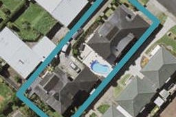 2/12 Brook Street, Milford, Auckland