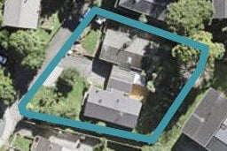 2/30 Barker Rise, Northcross, Auckland