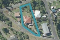 48 Adderley Terrace, Ravensbourne, Dunedin