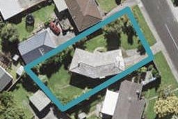 10 Thornlow Street, Glendene, Auckland