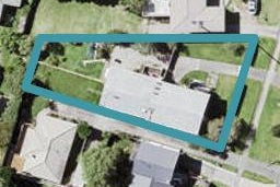 2/802 East Coast Road, Oteha, Auckland