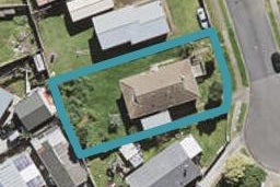 7 Chine Place, Favona, Auckland