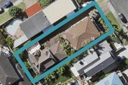 2/8 William Street, Takapuna, Auckland