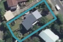 25 MANOR DR, STOKES VALLEY, LOWER HUTT