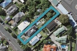 4 Waterview Road, Stanley Point, Auckland