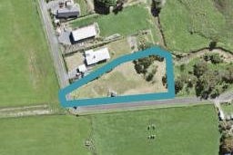 1731 East Coast Road, WHAKATIWAI, MIRANDA