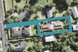 1/6 Charmaine Road, Torbay, Auckland