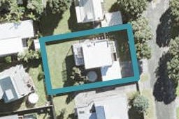 9 Caroline Heights, Omaha