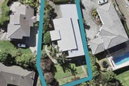 10 Baulcomb Parade, Windsor Park, Auckland