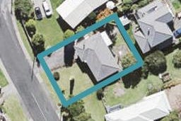 8 Lex Avenue, Green Bay, Auckland