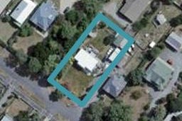 16 Clifton Avenue, Carterton