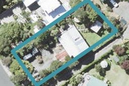 11 Grand View Road, Leigh