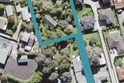 37 Cliff View Drive, Green Bay, Auckland