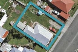 5 Henderson Street, Bluff