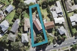 2/25 Roberts Road, Glenfield, Auckland