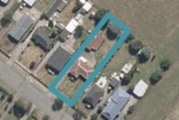 44 Johnson Street, Bulls