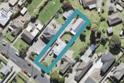 2/15 Netherlands Avenue, Kelston, Auckland