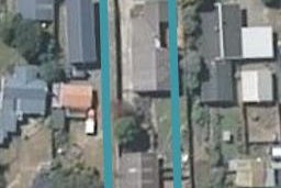 10 Monks Parade, The Pines Beach, The Pines Beach