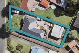8 Coburg Street, Henderson, Auckland