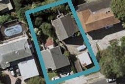 2/38 Redoubt Road, Goodwood Heights, Auckland