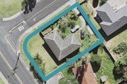 1 Taurus Crescent, Beach Haven, Auckland